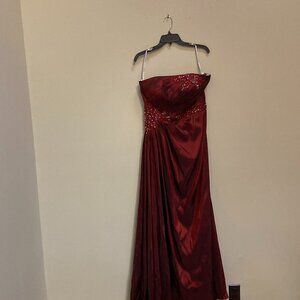 Montage by Mon Cheri Strapless, Size 10, Taffeta Gown